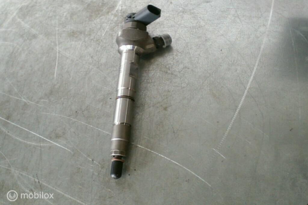 Verstuiver ​​04L130277AC 2.0TDI DFS​ ​​​VAG, Gebruikt, Ophalen of Verzenden