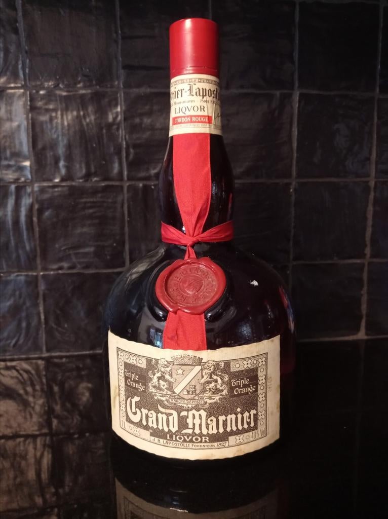 Volle oude 2 liter fles Grand Marnier, Verzamelen, Ophalen, Zo goed als nieuw