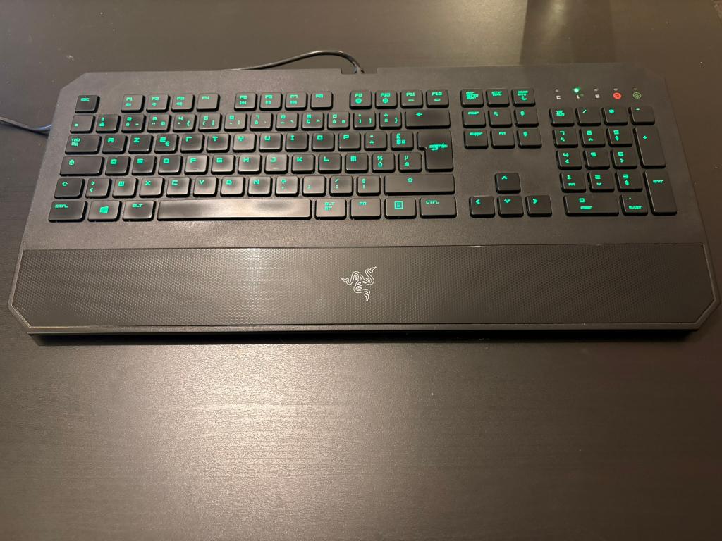 Razer Deathstalker Keyboard AZERTY (wired), Computers en Software, Ophalen, Gebruikt, Azerty, Razer