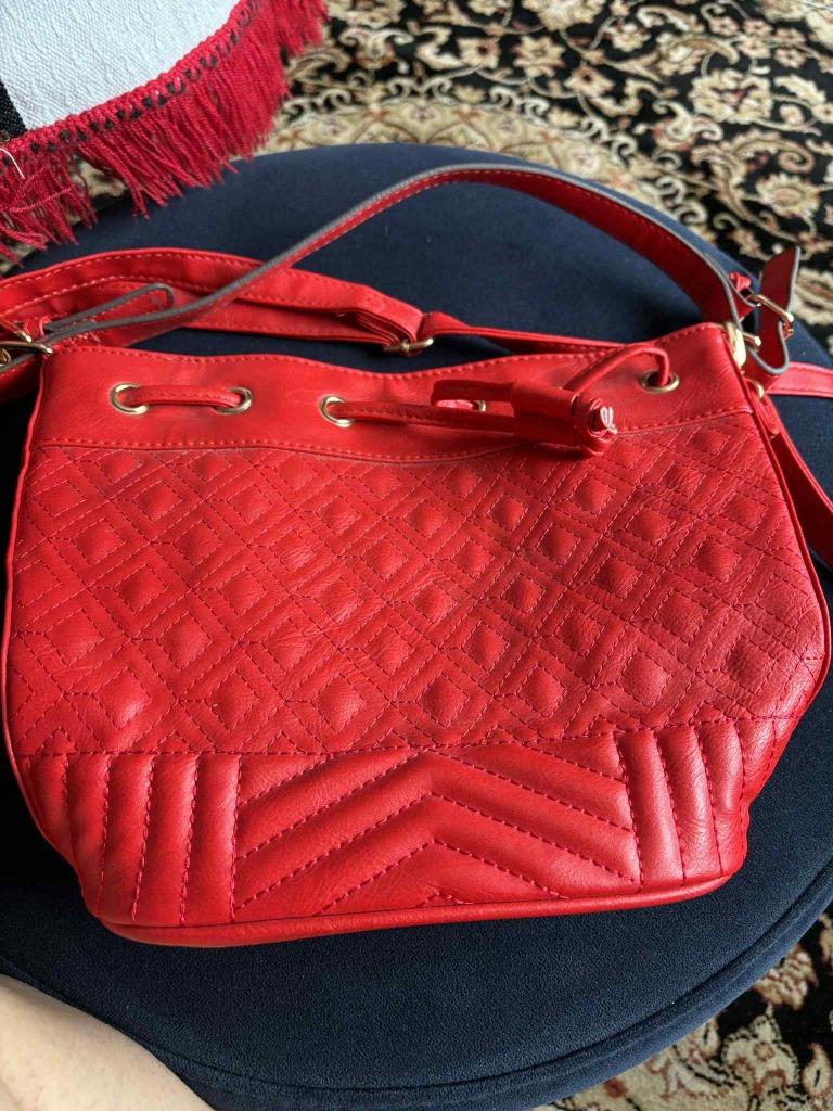 Rode Handtass, Handtassen en Accessoires, Tassen | Damestassen, Ophalen of Verzenden, Nieuw