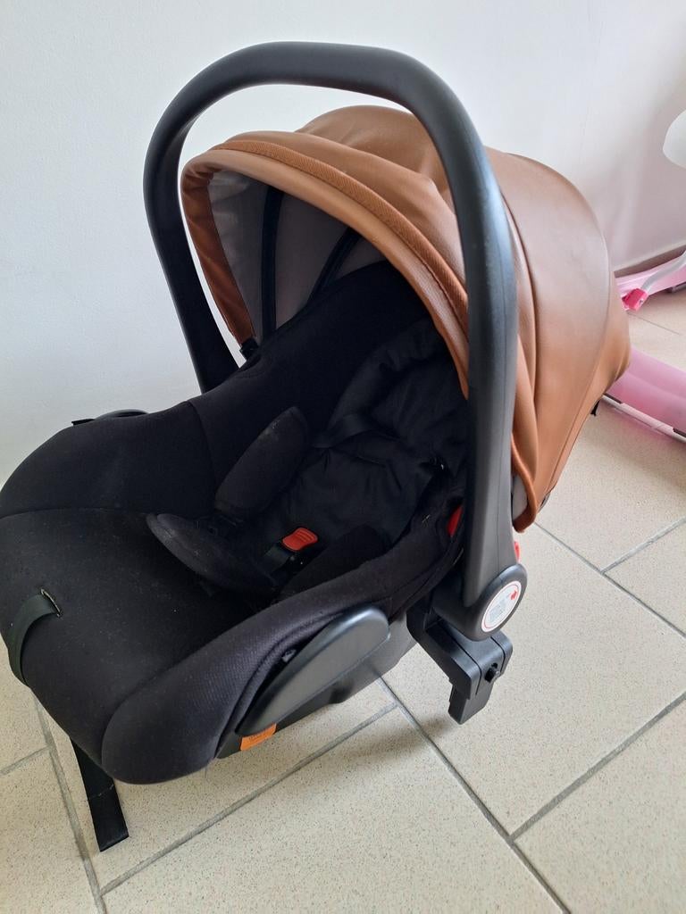 Maxi cosy pour bébé de moins d'1 an en conformité et homolog, Enlèvement