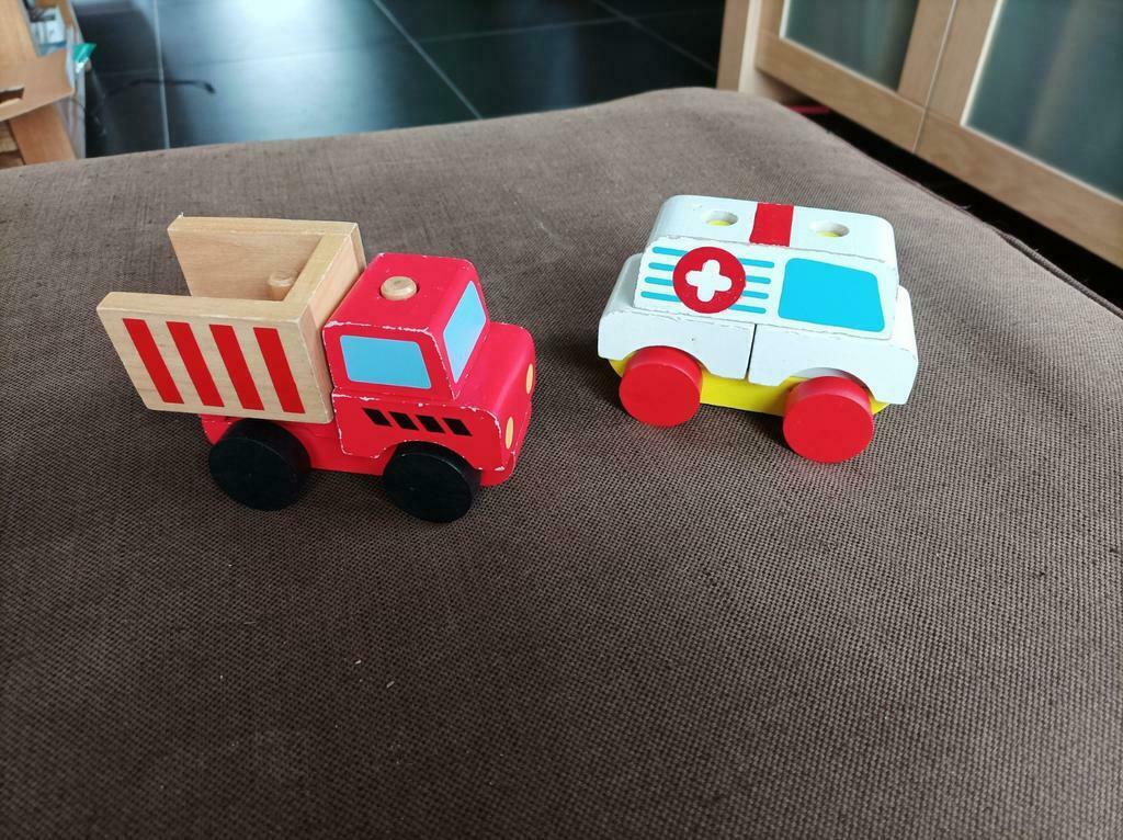 2 voitures puzzle en bois, Enfants & Bébés, Enlèvement ou Envoi, Comme neuf