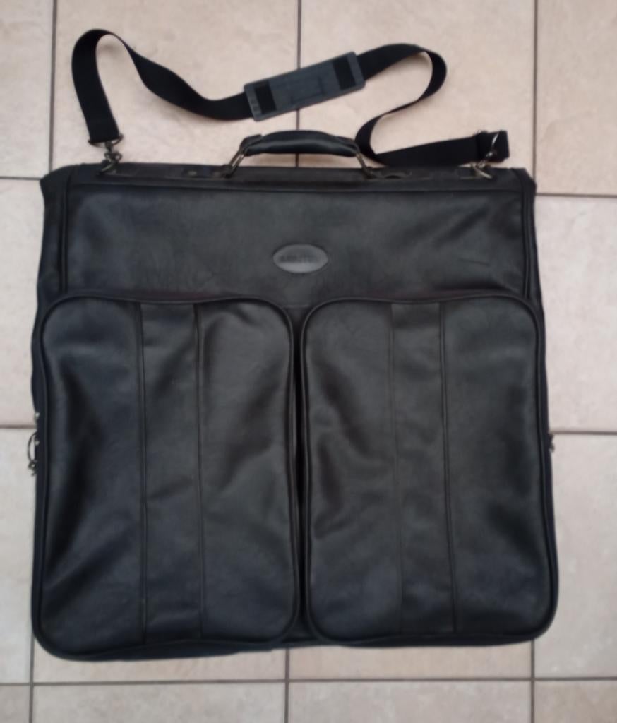 Porte costumes en cuir noir neuf, Comme neuf, Noir