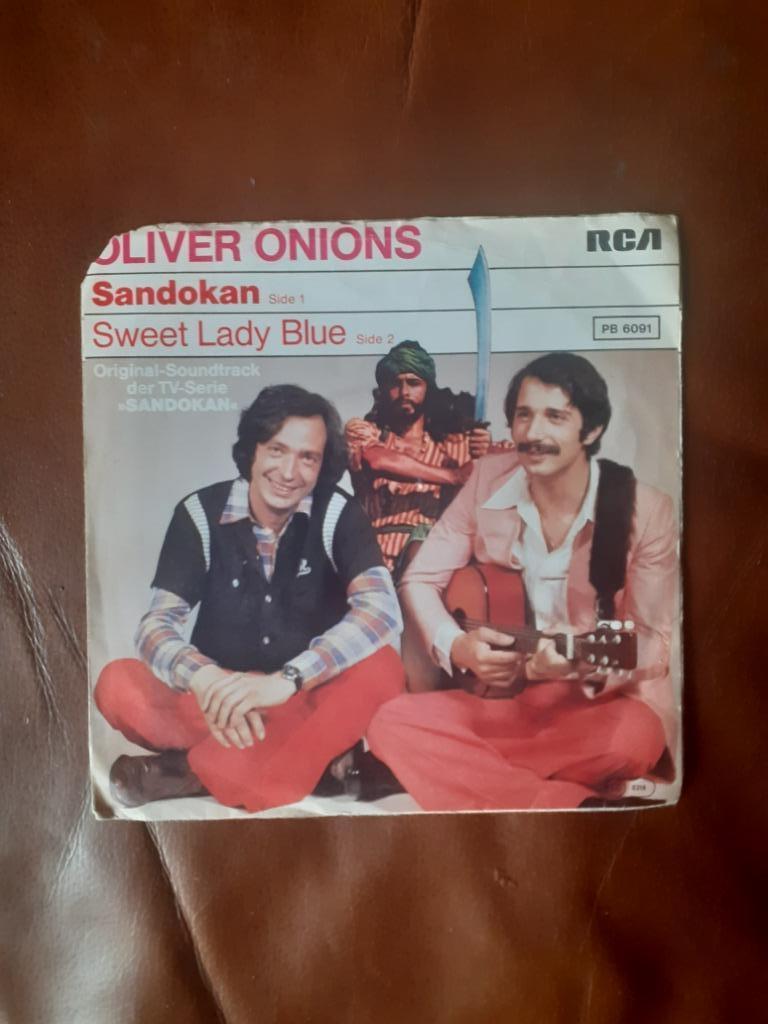 45T Oliver Onions : Sandokan, Ophalen of Verzenden