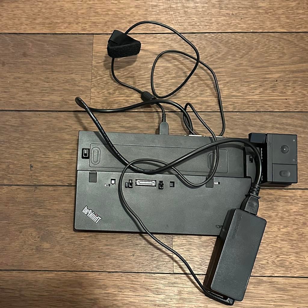 Station d'accueil Lenovo Thinkpad Pro Dock 40A1, Enlèvement ou Envoi, Comme neuf, Station d'accueil, Portable