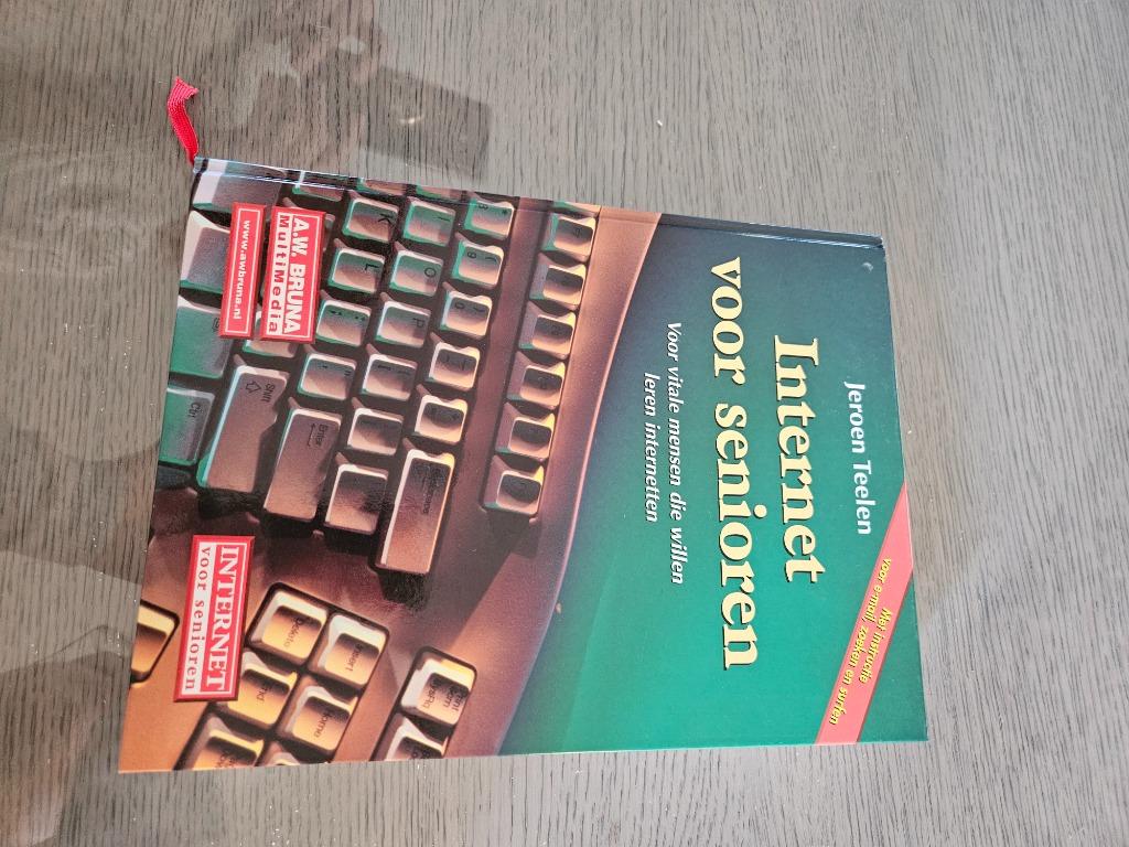 Internet voor senioren, Boeken, Informatica en Computer, Jeroen Teelen, Ophalen of Verzenden, Zo goed als nieuw, Internet of Webdesign