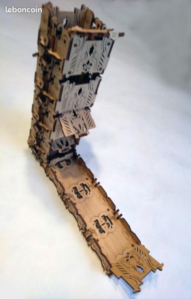 Tour à Dés "Ugears", Hobby en Vrije tijd, Gezelschapsspellen | Bordspellen, Drie of vier spelers, Verzenden, Zo goed als nieuw