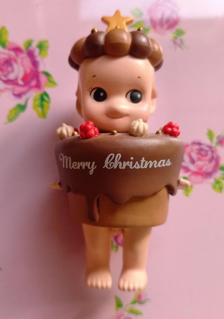 Sonny Angel Christmas 2014 Chocolate Cake, Verzamelen, Ophalen of Verzenden, Zo goed als nieuw