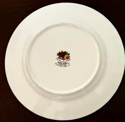 Service Royal Albert « Old Country Roses », Enlèvement