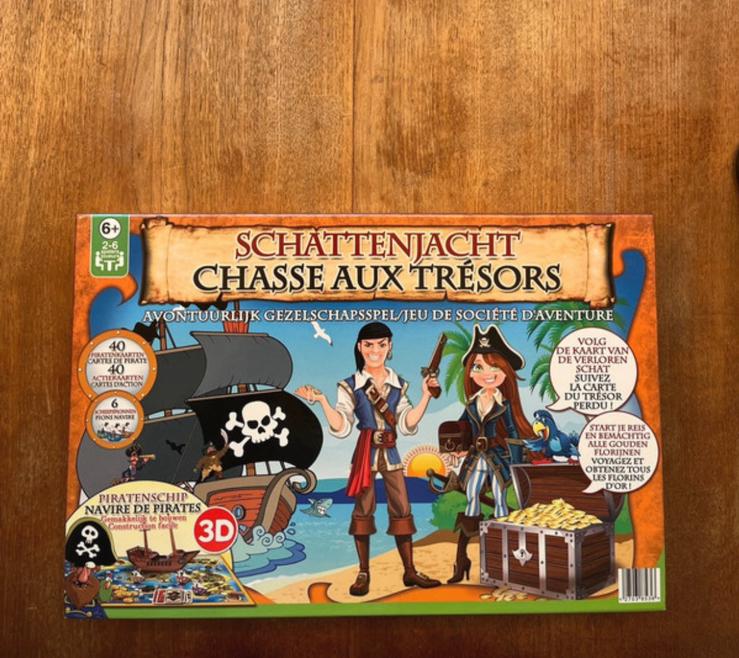 Schattenjacht bordspel, Hobby en Vrije tijd, Vijf spelers of meer, Ophalen of Verzenden, Nieuw, Reisspel