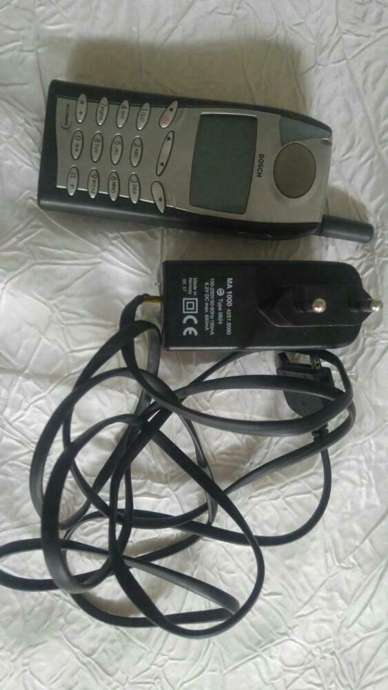 Vintage GSM Bosch 909 dual s Danemark avec chargeur, Enlèvement ou Envoi, Utilisé