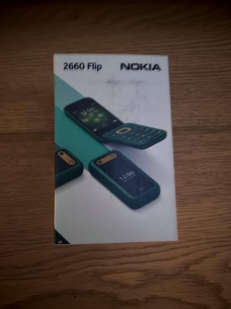 Nokia flip 2660, Telecommunicatie, Mobiele telefoons | Hoesjes en Screenprotectors | Nokia, Ophalen of Verzenden