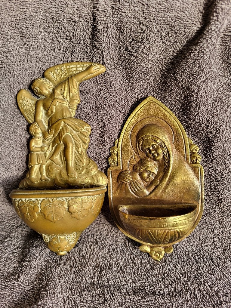 2 jolis bols à eau bénite vintage en bronze, Enlèvement ou Envoi
