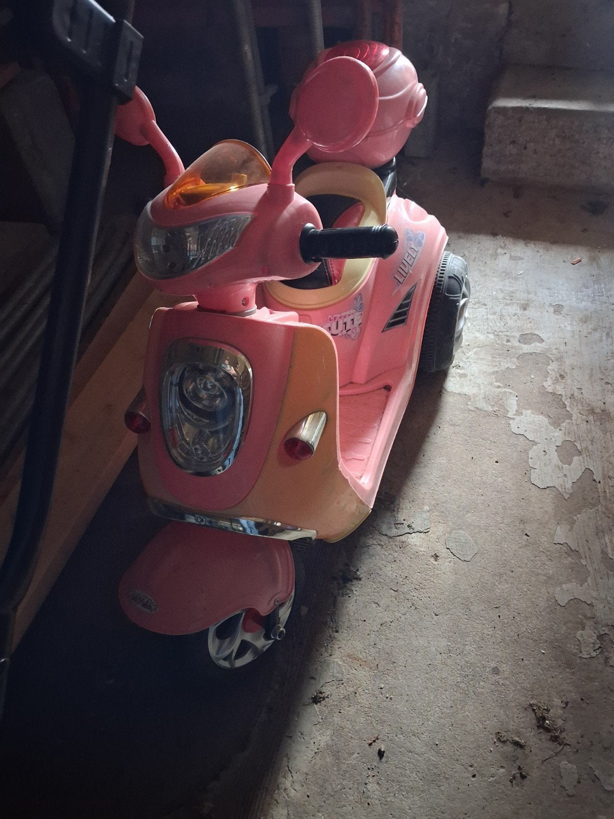 scooter électrique, Zo goed als nieuw