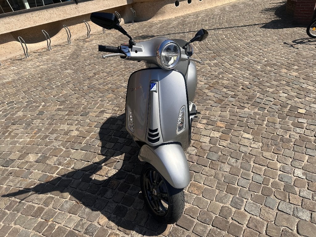 Vespa Elettrica 45, Fietsen en Brommers, Scooters | Vespa, Gebruikt, Overige modellen, Klasse B (45 km/u), Elektrisch, Ophalen
