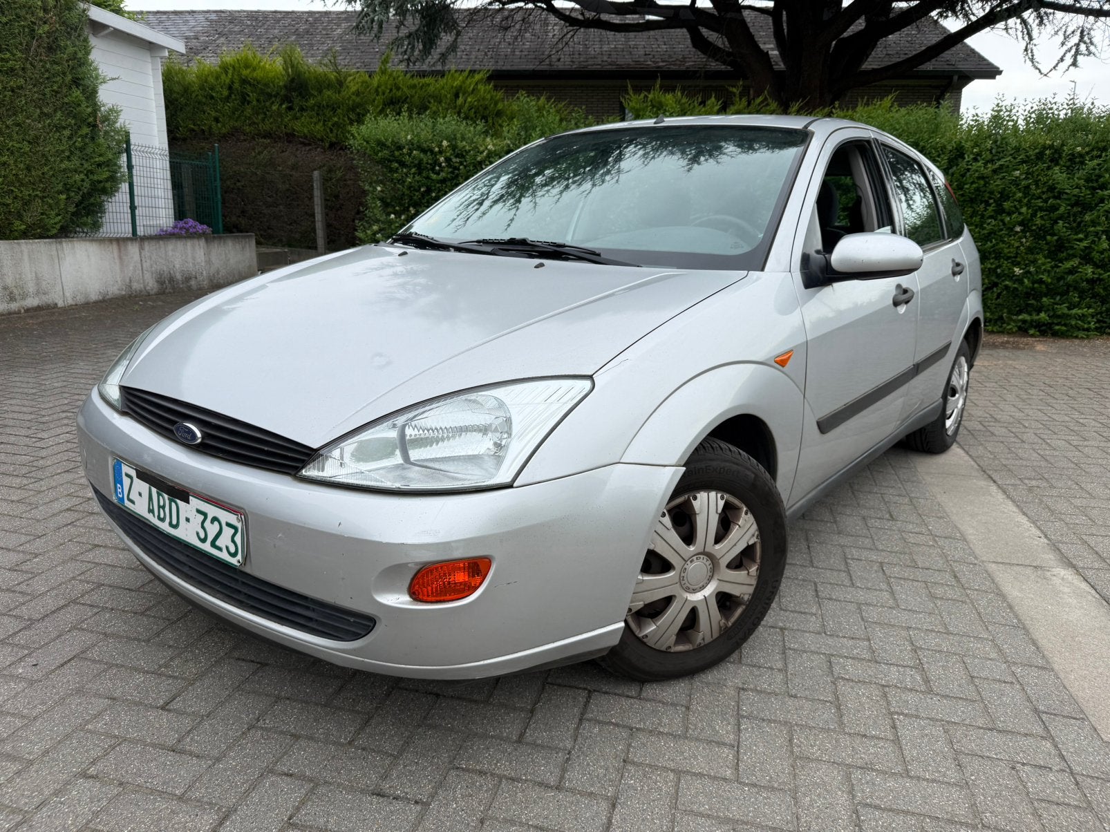 Ford Focus 1.4i 2000 BENZINE 5-deurs Airco Berline !! 75PK, Auto's, Stof, 4 cilinders, Particulier, 55 kW