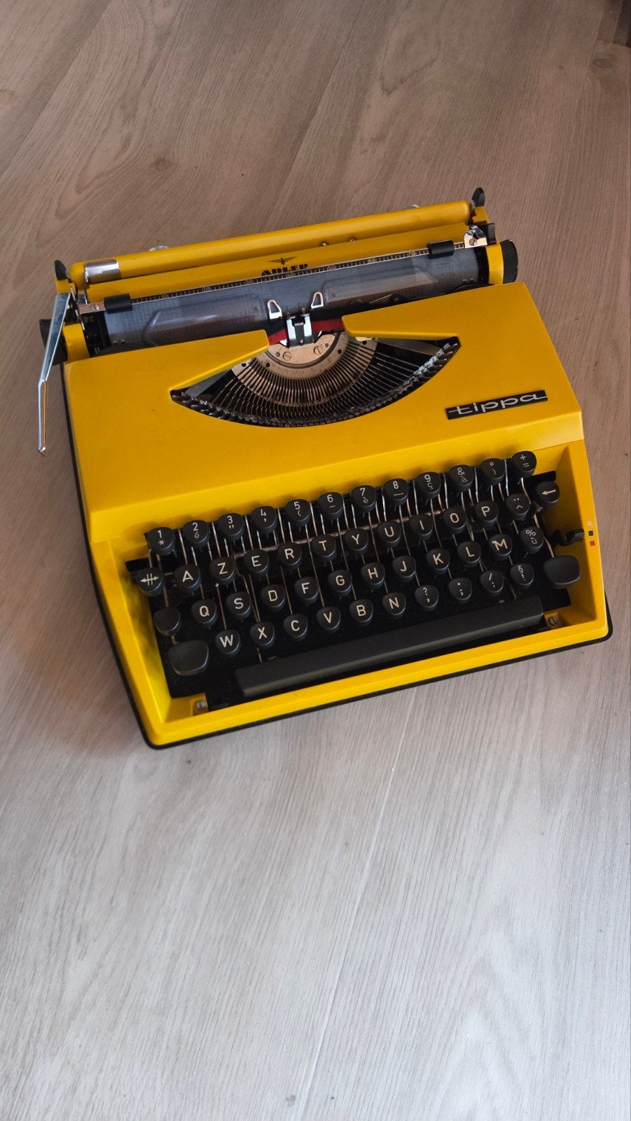 Machine à écrire en bon état, Enlèvement ou Envoi
