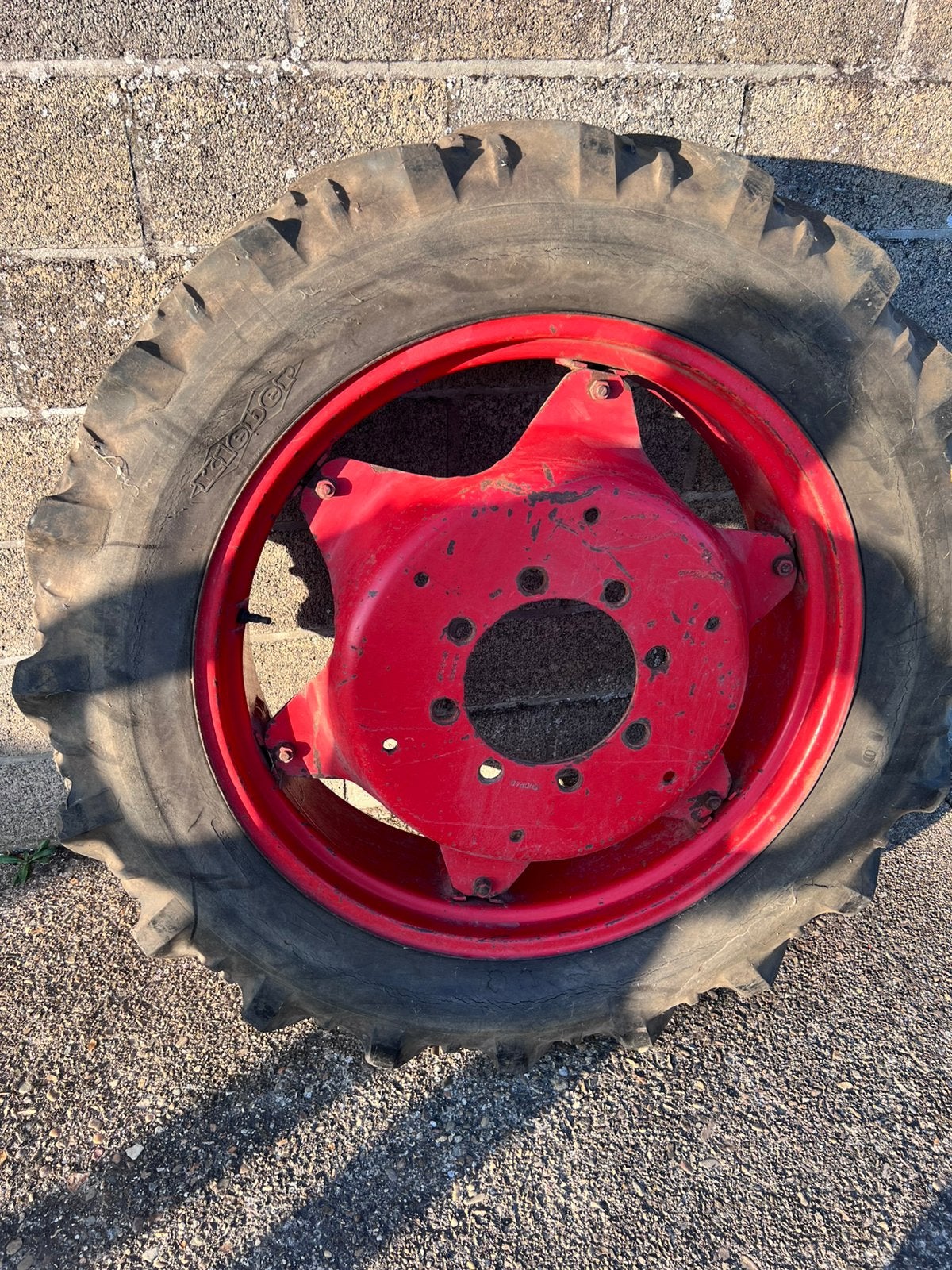 velg + band 2 stuks 12.4-32, Zakelijke goederen, Landbouw | Onderdelen | Banden, Velgen en Assen, Ophalen
