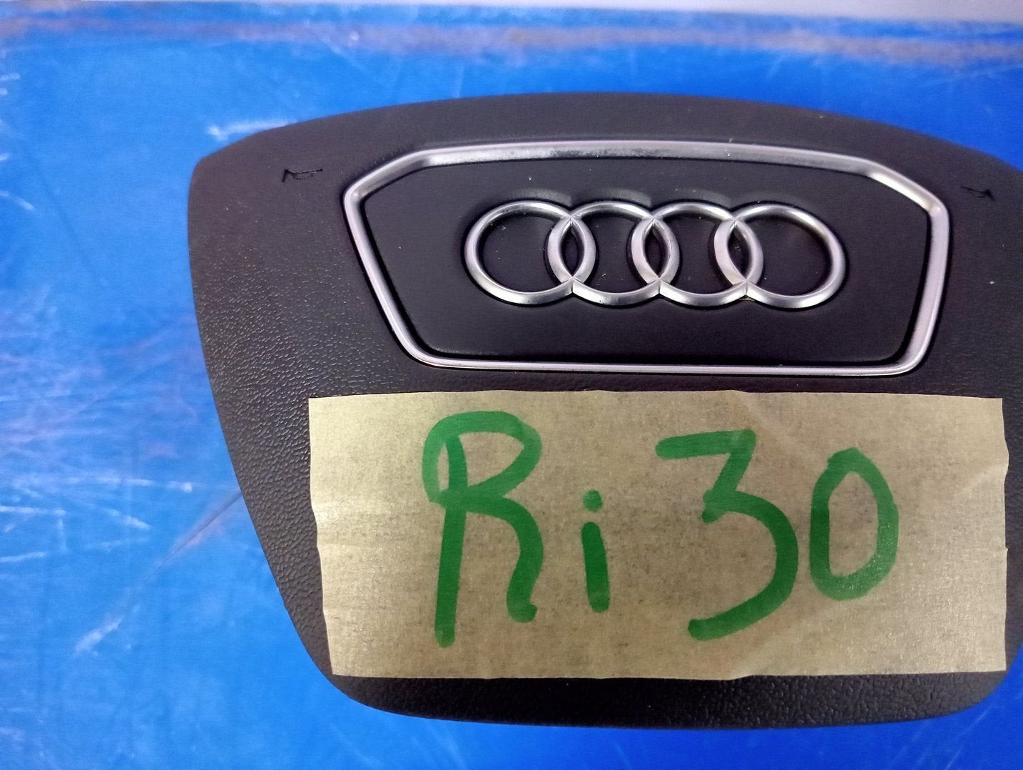 Audi A6, A7 Stuur Airbag Zwart 2018+ 4N0880201K 6PS A6 (C8), -, Audi, Utilisé, -