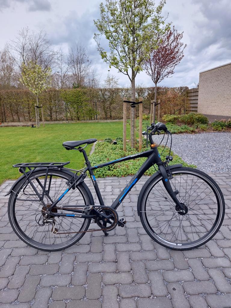 Jongensfiets BNB 28 inch (zwart met blauw), Gebruikt, Versnellingen, Schijfrem, Ophalen