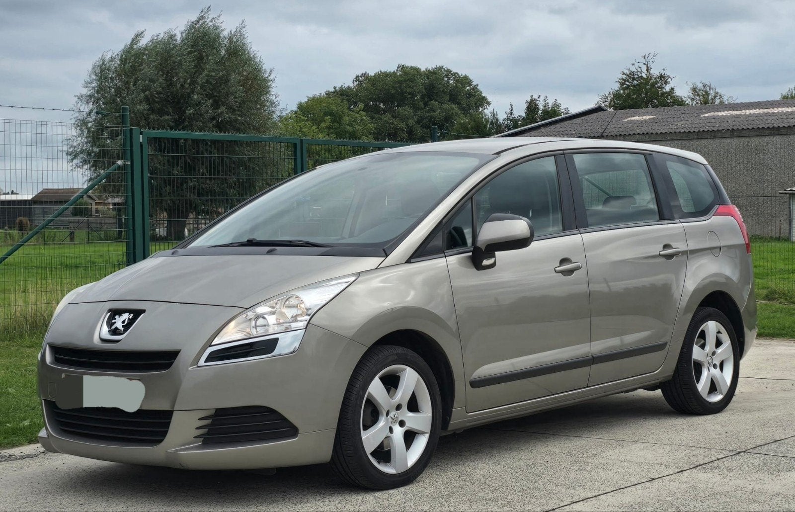 Peugeot 5008 1.6hdi / Properstaat, Auto's, Voorwielaandrijving, Euro 5, Monovolume, Overige kleuren