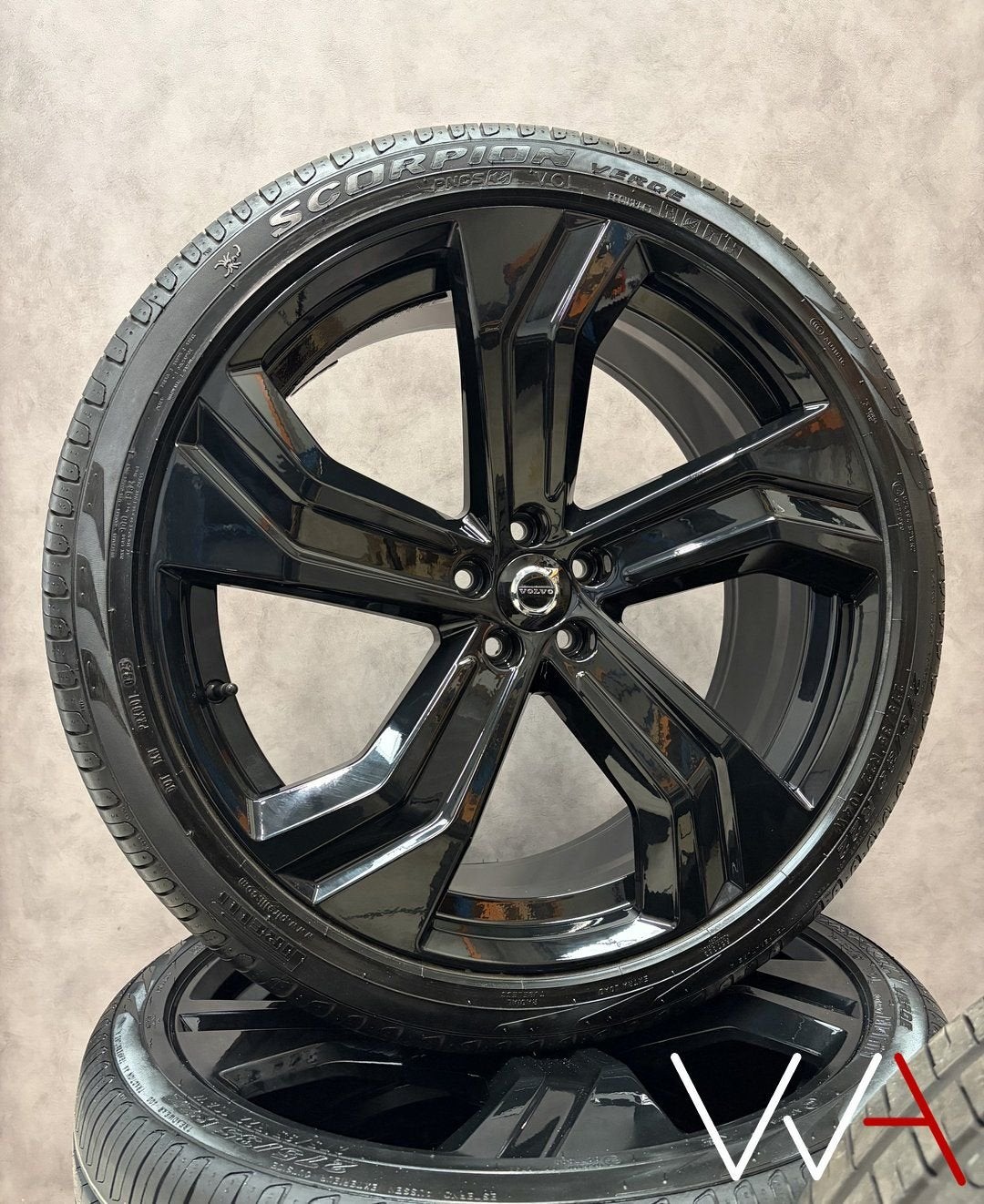 22 inch Volvo XC90 R-Design Black velgen Pirelli T8 zomer, Gebruikt, -, 275 mm, -