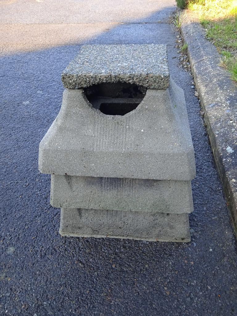 Chapeau cheminée béton ( Tira trek)., Enlèvement, Utilisé