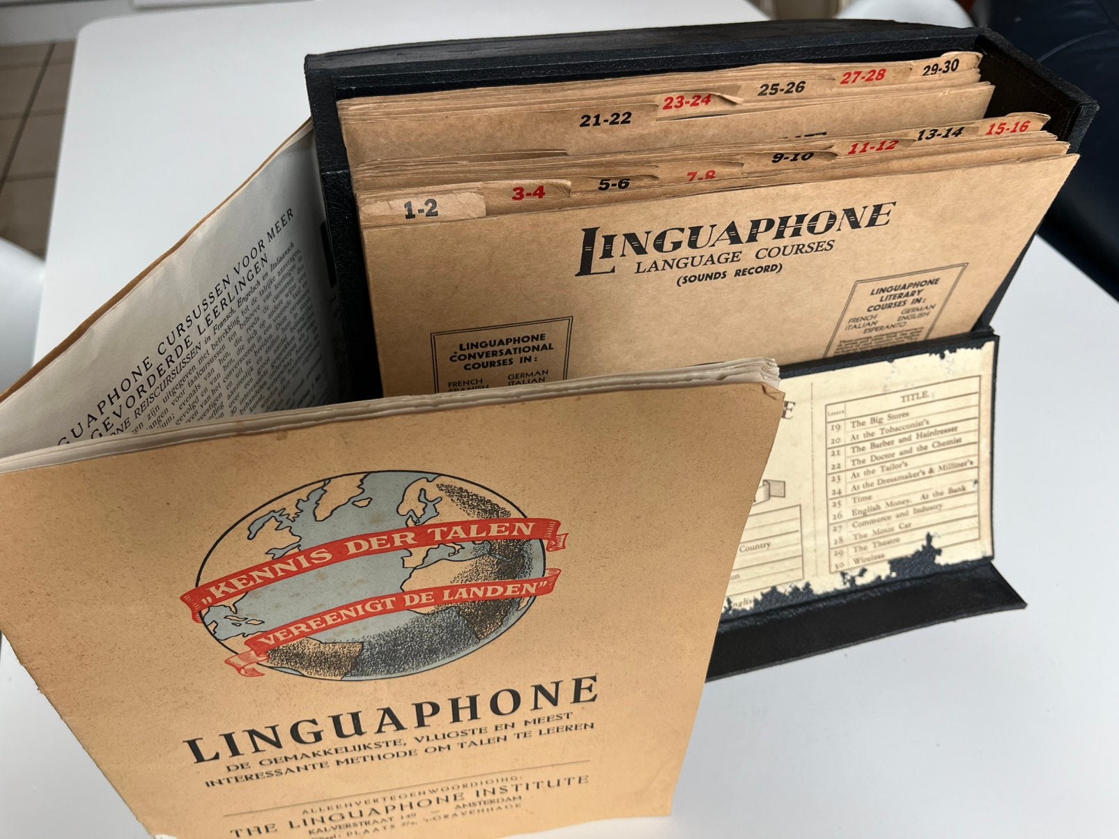 Coffret Linguaphone 1930 – 16 disques 78T – J.R.R. Tolkien, Ophalen of Verzenden, Gebruikt