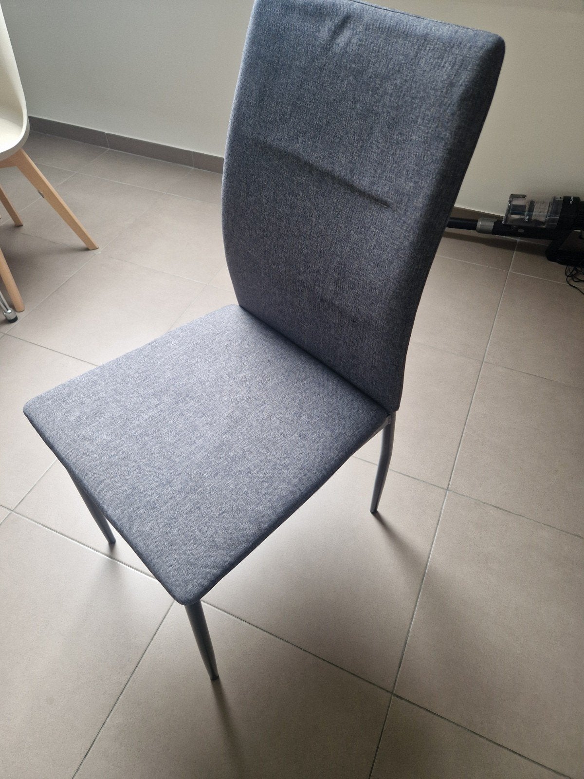 Stoelen, Enlèvement