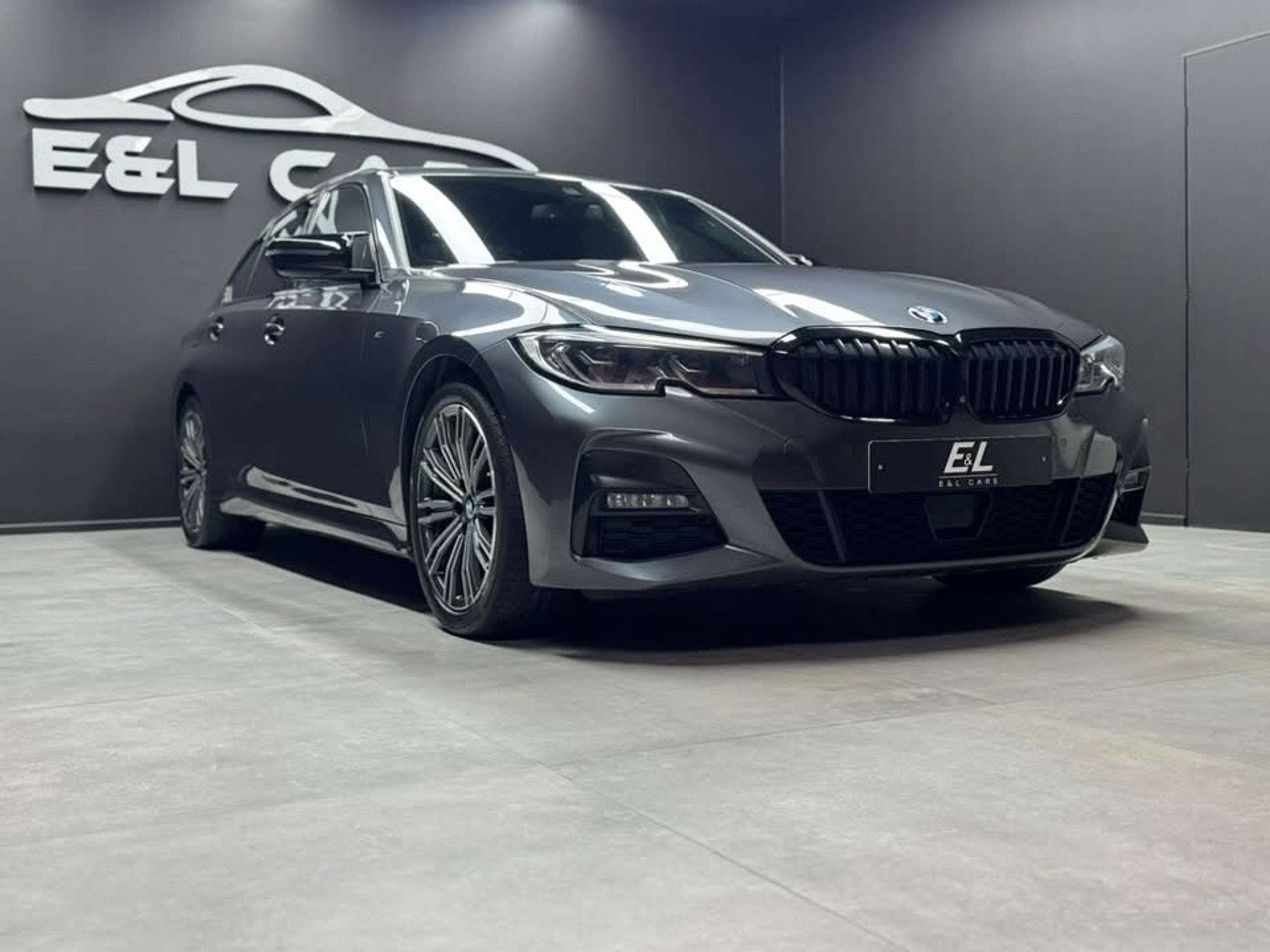 BMW 3 Serie 320 320 dA Pack M *Bmw Laser* 12 mois de garanti, Auto's, Automaat, 4 deurs, 4 cilinders, Leder