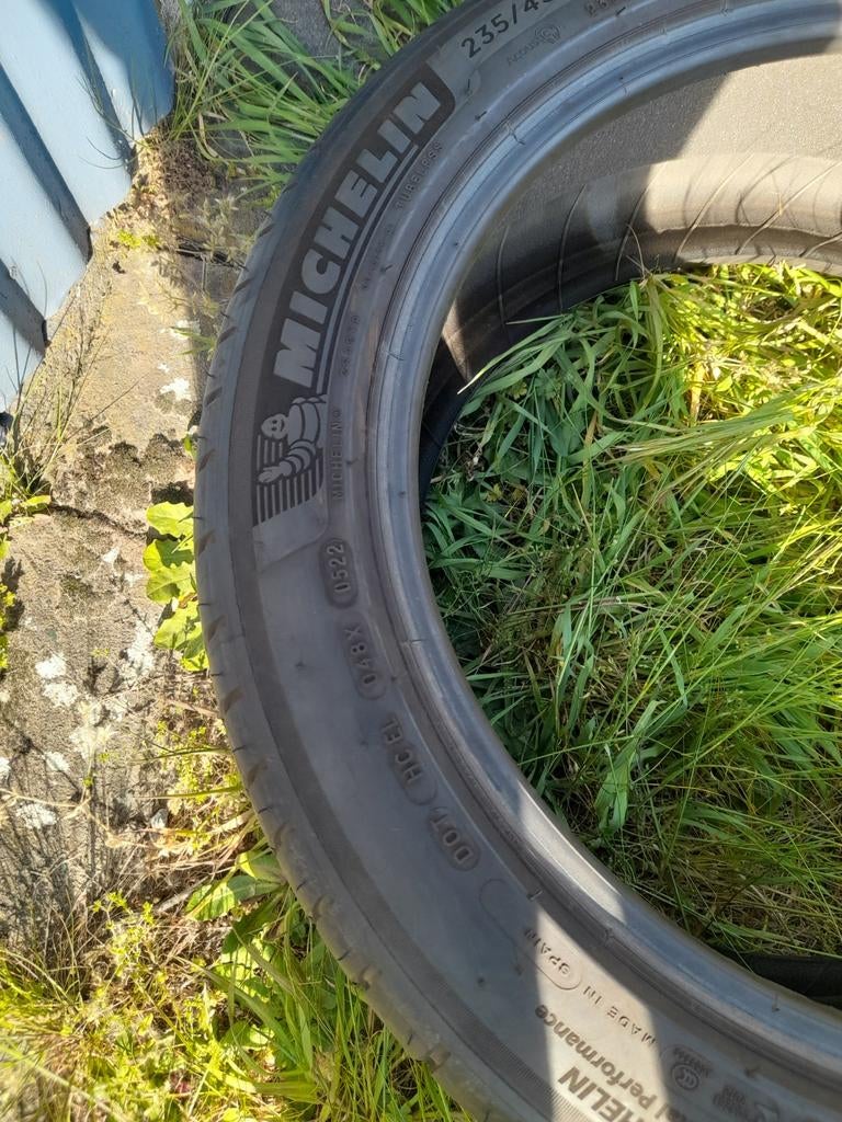 2 banden 235 45 ZR 18 Michelin, Ophalen of Verzenden