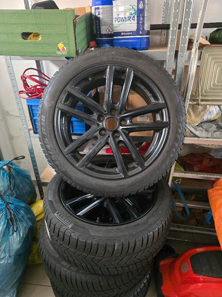 BMW 5 Serie (G30/G31) 18 inch Winterset - Pirelli Sottozero, Pneus et Jantes, Véhicule de tourisme, 18 pouces, Enlèvement