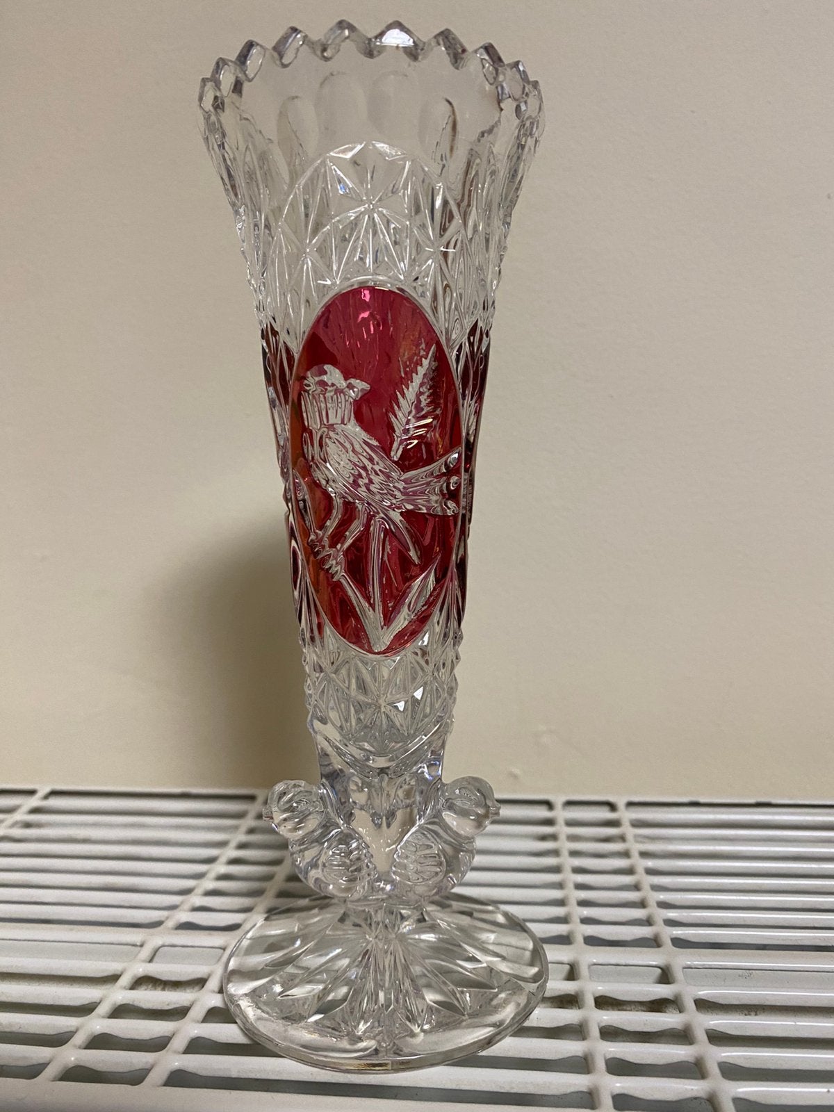 Magnifique vase en cristal avec 3 petits oiseaux en verre, Enlèvement ou Envoi