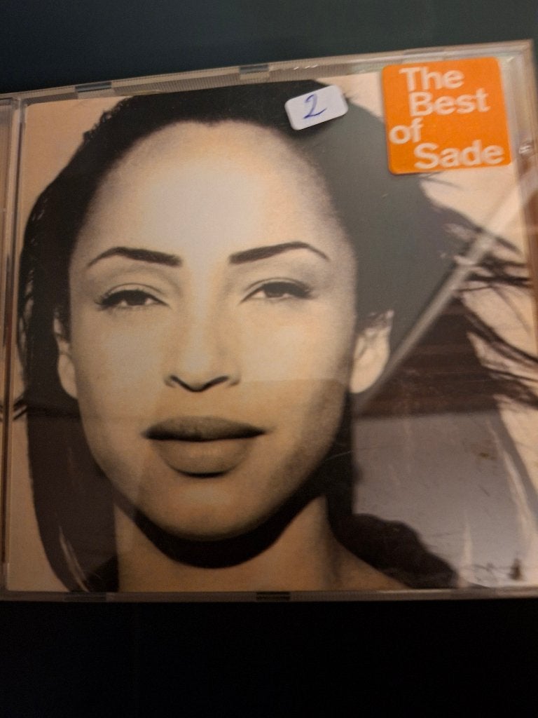 cd - sade - the best of, Gebruikt, Pop, Ophalen of Verzenden, Inclusief boekje