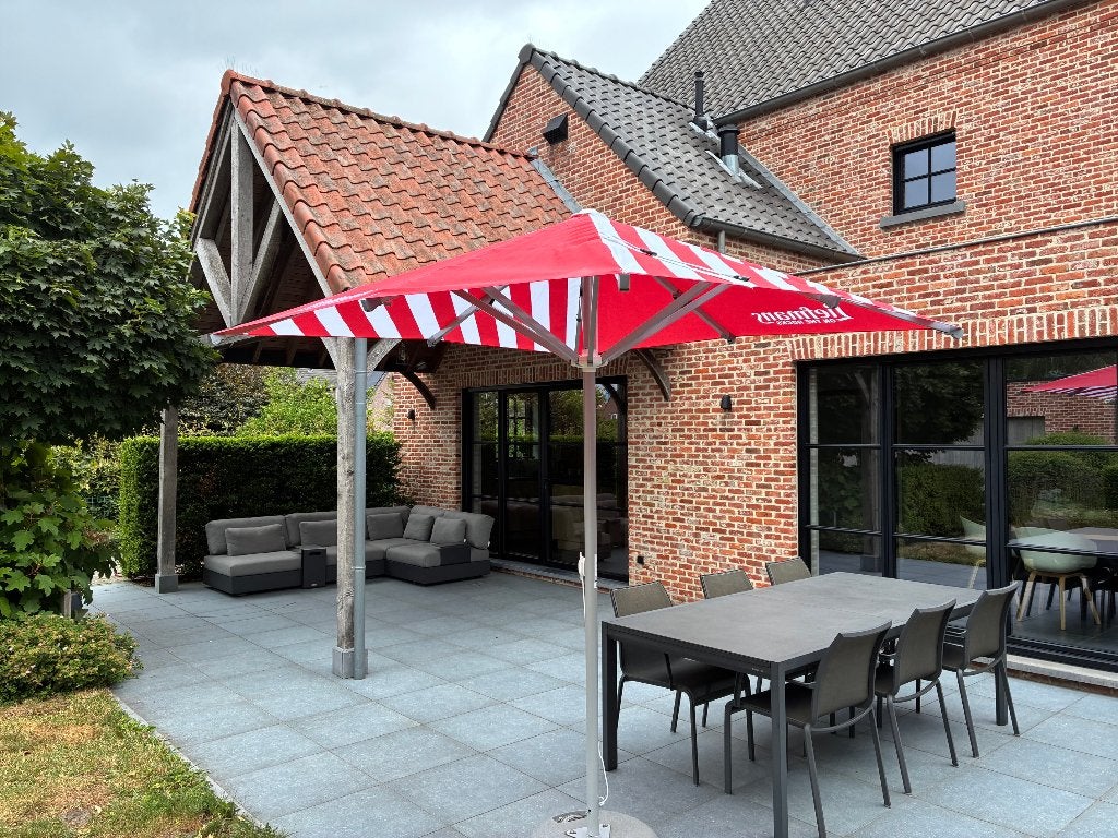 Parasol: "Liefmans on the rocks", Ophalen, Nieuw