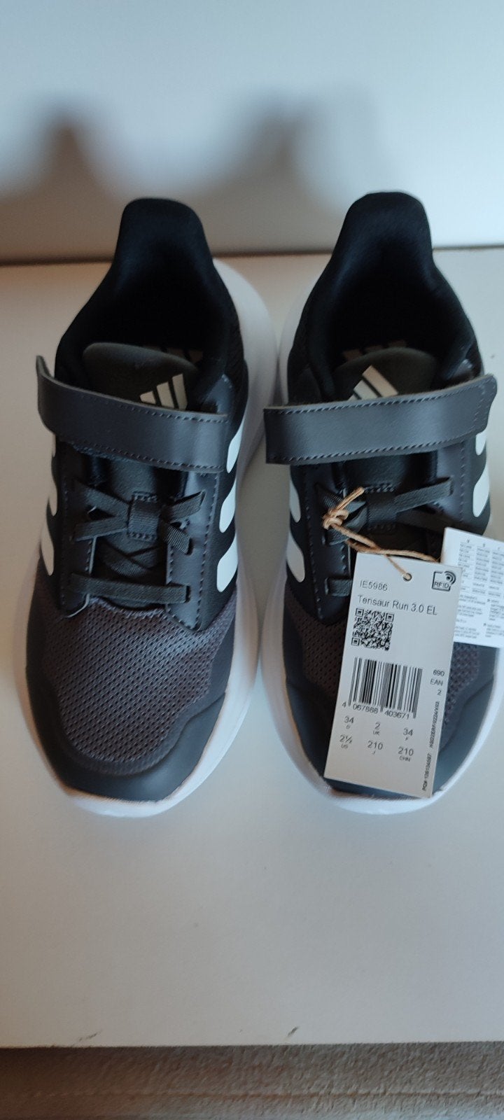 Adidas basket garçon grises point 34 6b, Enlèvement ou Envoi, Neuf, Chaussures