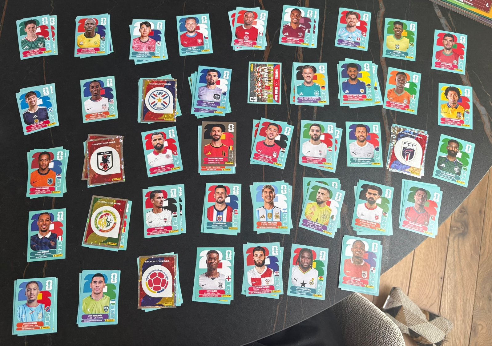 WK stickers 2026, Envoi, Autocollant