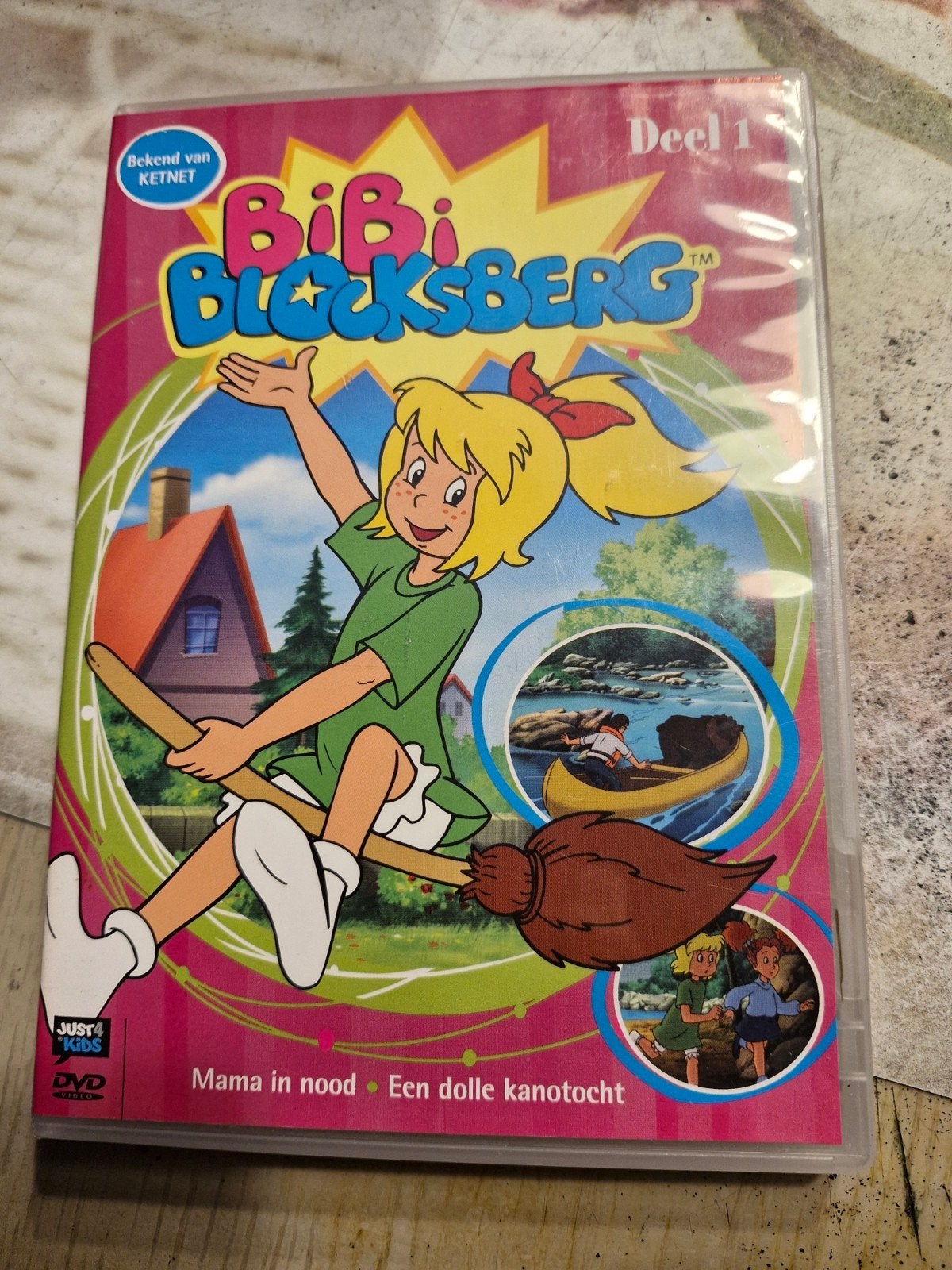 dvd bibi blocksberg deel 1 en nl, CD & DVD, VHS | Enfants & Jeunesse, Enlèvement ou Envoi, Comme neuf, Néerlandais