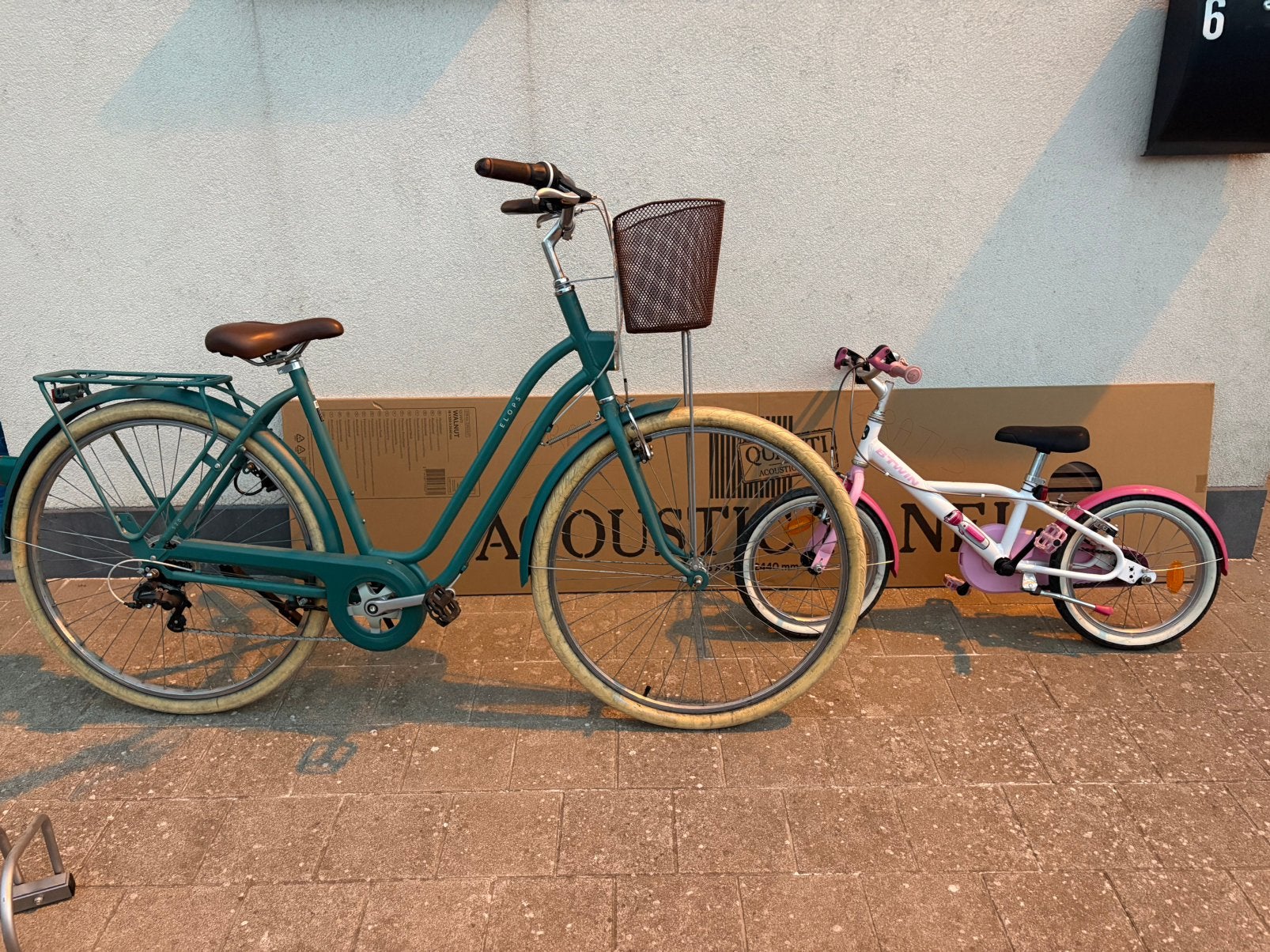 Vélo pour femme et vélo pour enfant gratuit, Vélos & Vélomoteurs, Enlèvement, Comme neuf