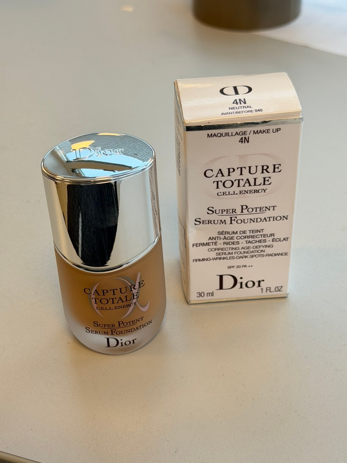 Fond de teint Dior Capture Total Serum 4N 30 ml Nouveau DIOR, Bijoux, Sacs & Beauté, Enlèvement ou Envoi, Neuf, Beige