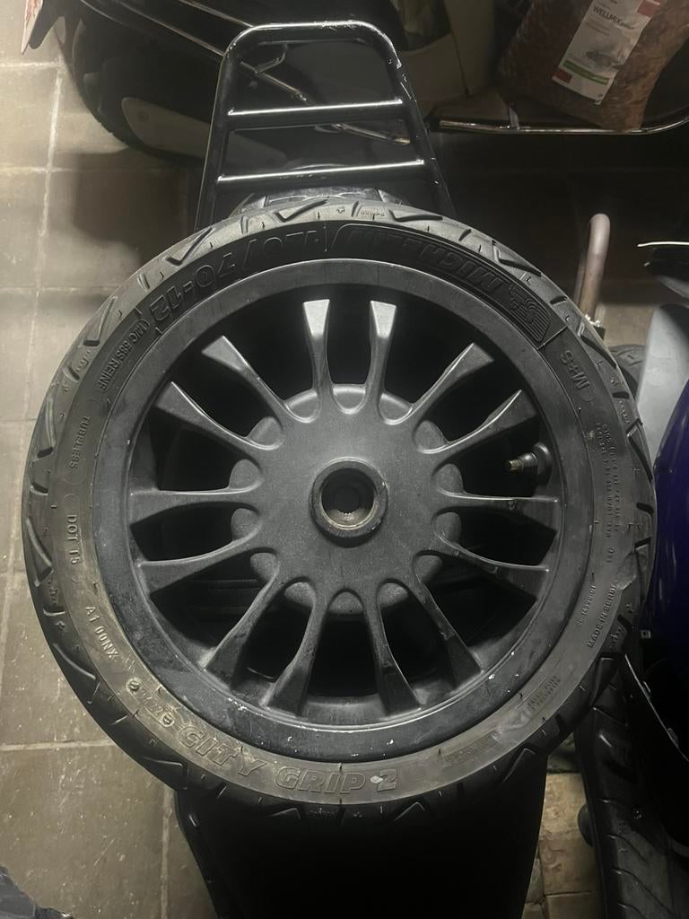 Vespa sprint achtervelg grote trommel(140mm), Enlèvement, Utilisé, Autres types