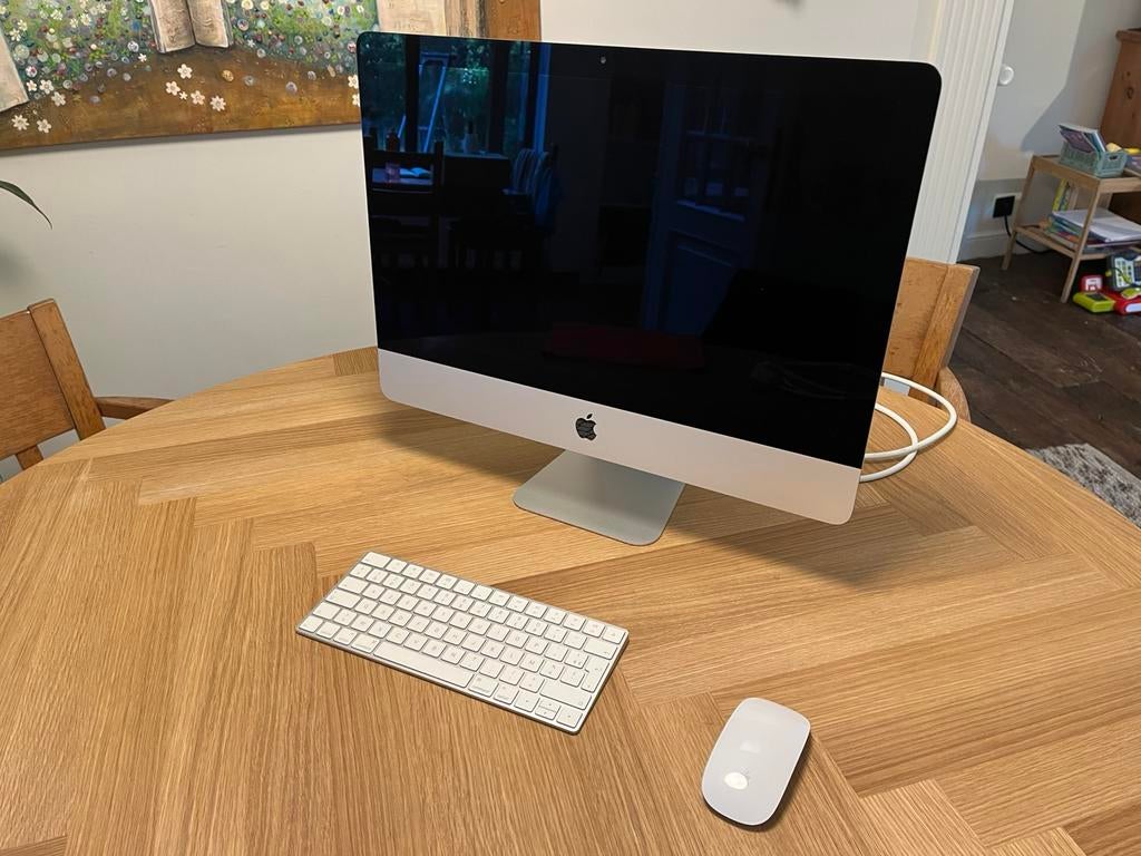 iMac 21" late 2015 256GB SSD 8GB RAM, Computers en Software, Apple Desktops, Ophalen, Zo goed als nieuw, 8 GB, SSD