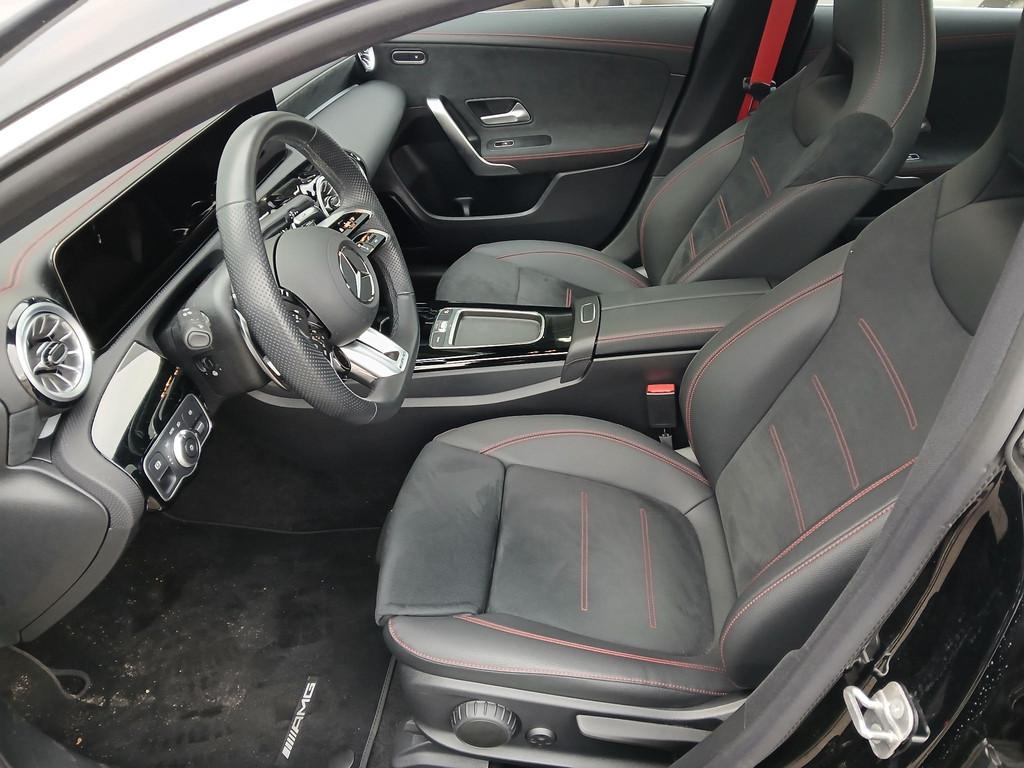 Mercedes-Benz CLA-Klasse Mercedes-AMG 35 4MATIC Shooting Bra, Auto's, Mercedes-Benz, Automaat, CLA, Stof, 4 cilinders
