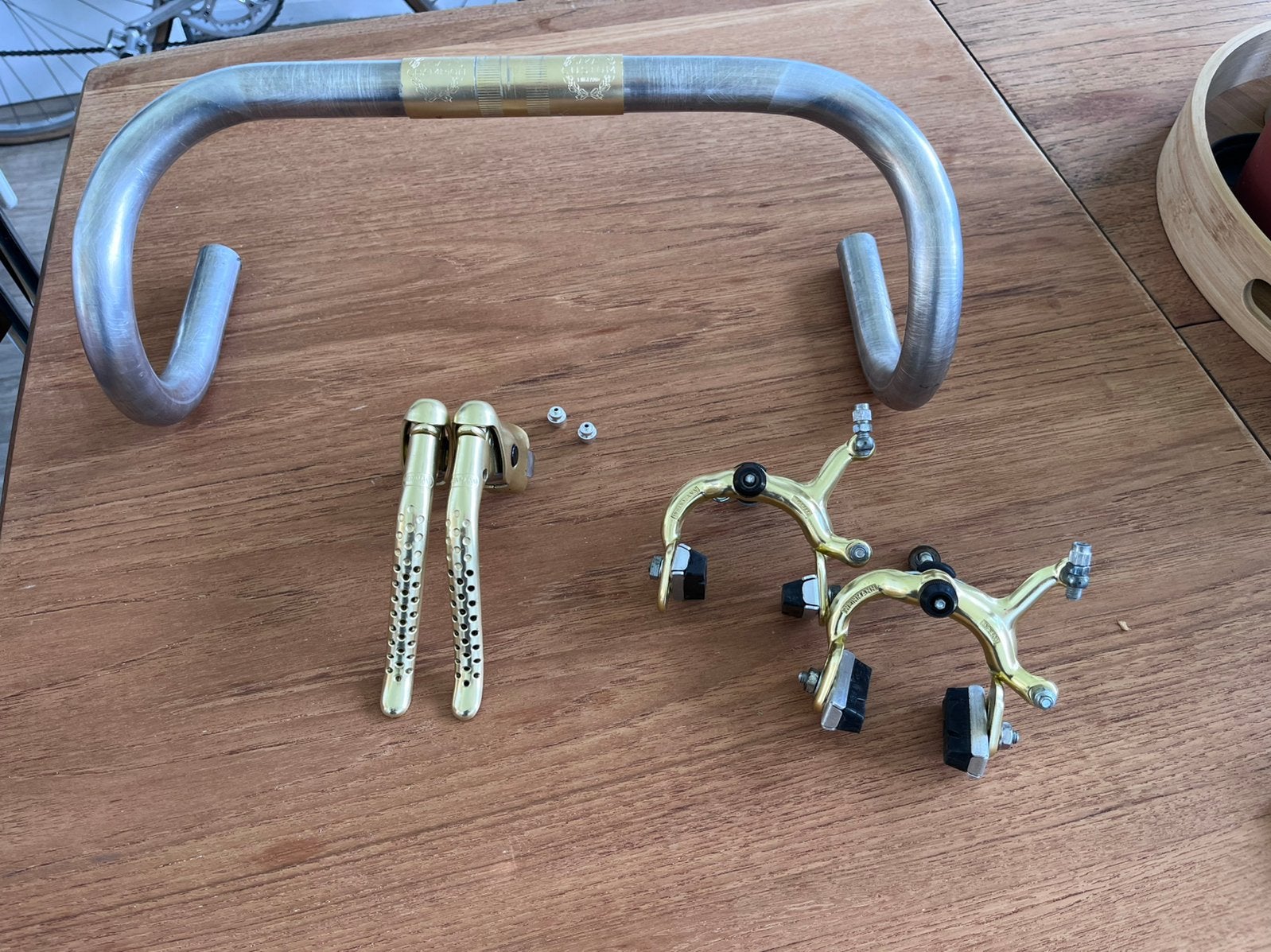Weinmann type 500 gouden remmen + Sakae road champion stuur, Vélos & Vélomoteurs, Accessoires vélo | Casques de vélo, Enlèvement ou Envoi