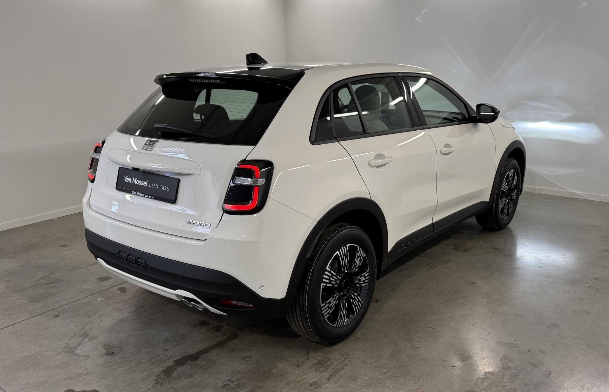 Fiat 600 1.2 Hybrid 145cv DCT Icon (automatique), Autos, 145 ch, Achat, 1280 kg, Entreprise