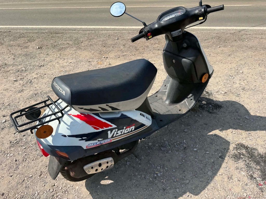 Honda vision, Fietsen en Brommers, Brommers | Honda, Ophalen, Gebruikt