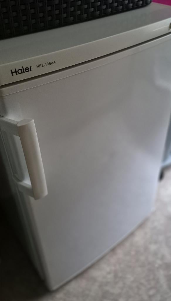 Congélateur armoire Haier 83 cm, Elektronische apparatuur, Vriezers en Diepvrieskisten, Gebruikt, Minder dan 85 cm, Tussenbouw