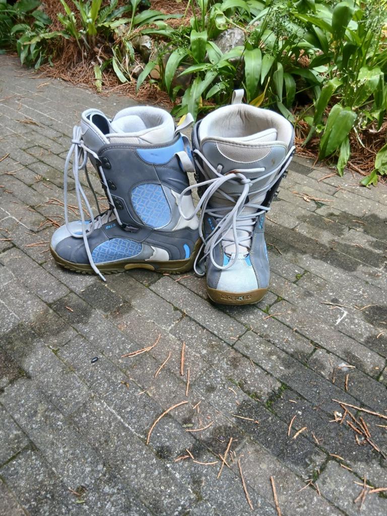 Snowboardboots Nidecker maat 40, Sport en Fitness, Snowboarden, Ophalen