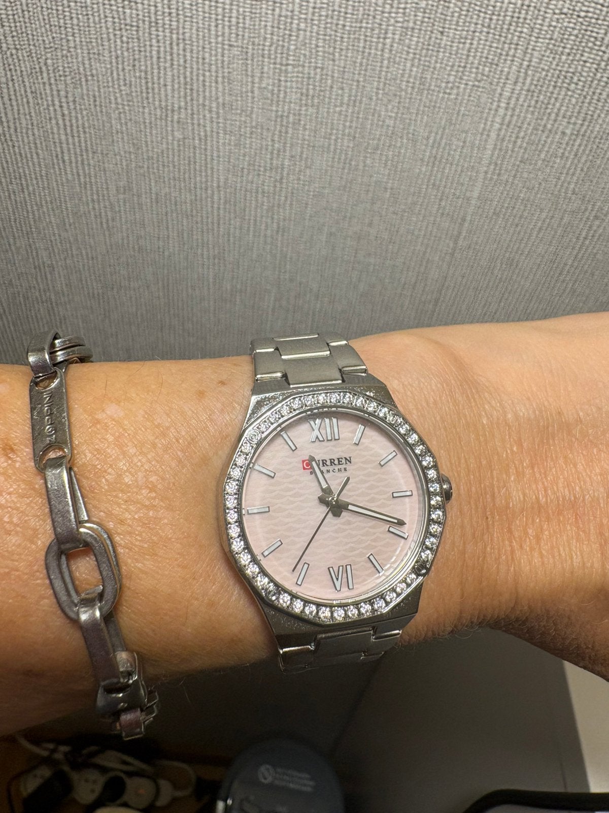 Montre argenté et rose, Enlèvement, Comme neuf, Acier, Acier