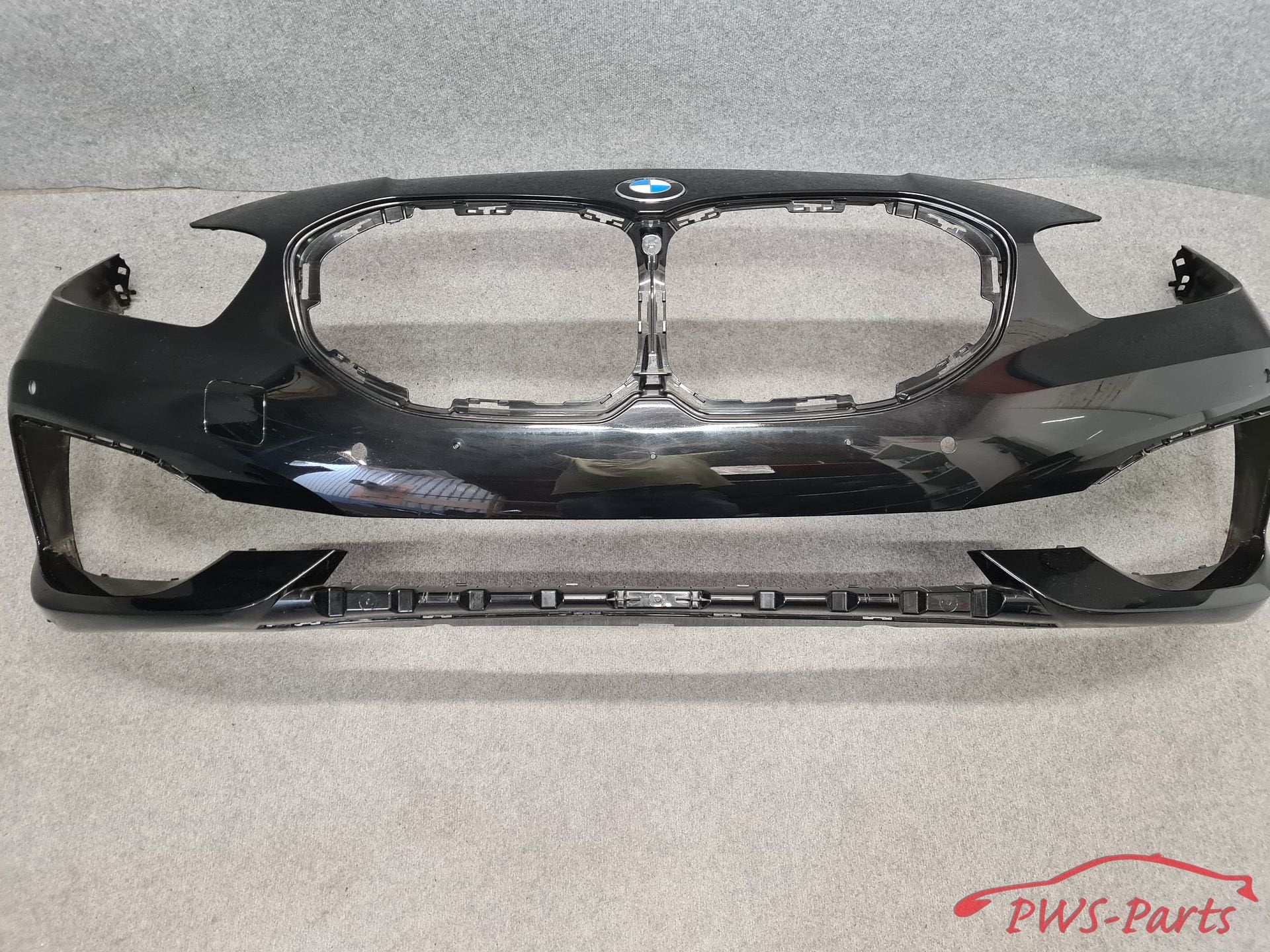 BMW F40 4XPDC VOORBUMPER ORIGINEEL, Autos : Pièces & Accessoires, Carrosserie & Tôlerie, Pare-chocs, BMW, Avant, Utilisé, Enlèvement ou Envoi